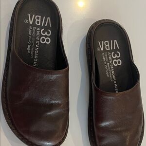 Vibe Men's Dark Brown Leather Slip-Ons
